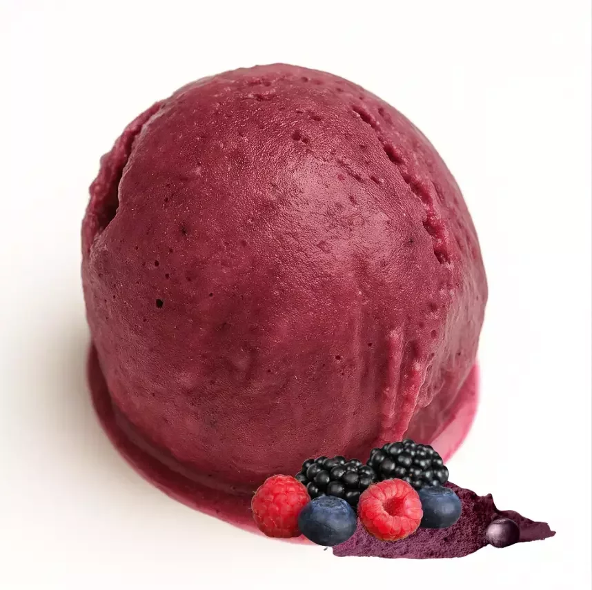 Bola de helado de furtos rojos y maqui berry